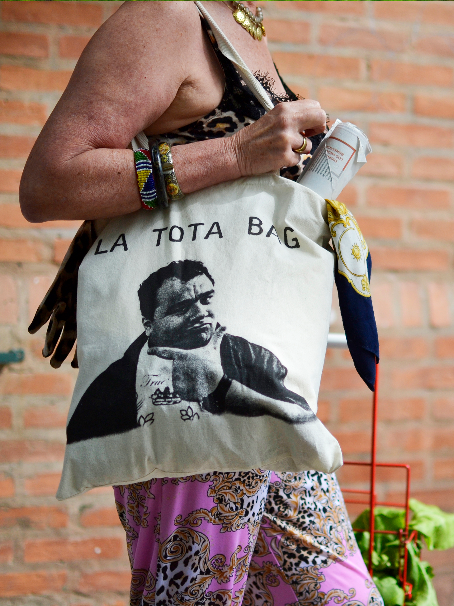 LA TOTA BAG